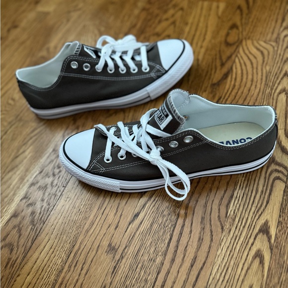 NEW Converse Chuck Taylor - Grey - size 9 Men / size 11 Women (EU 42.5) - Picture 4 of 5